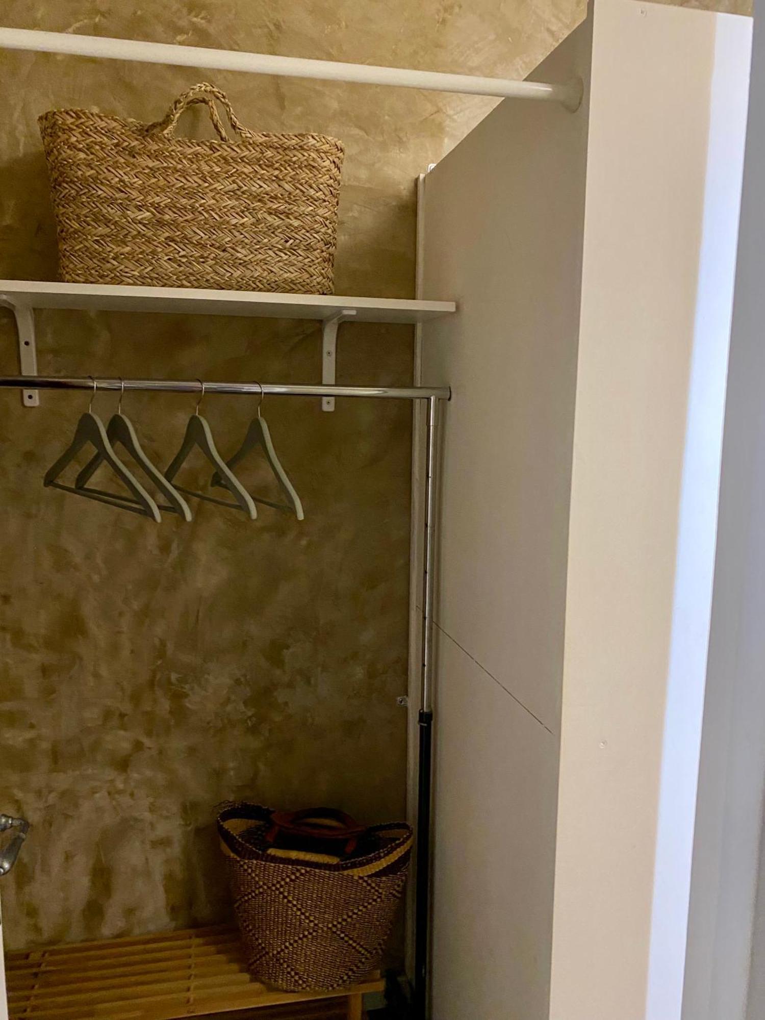"La Suite" 3 Etoiles Uzes Bagian luar foto
