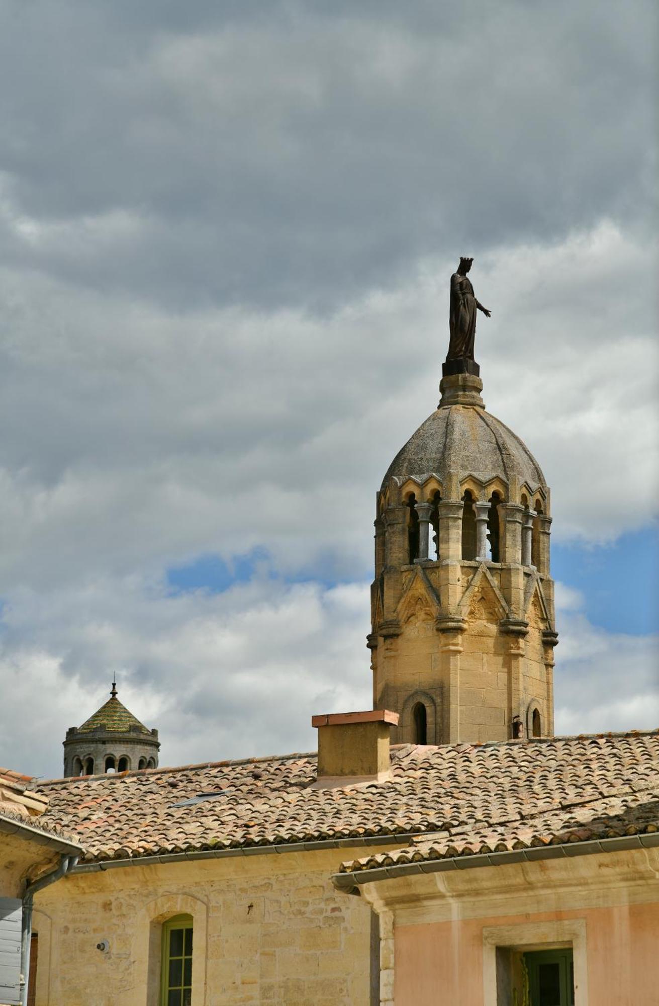 "La Suite" 3 Etoiles Uzes Bagian luar foto